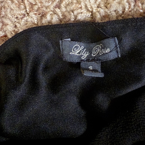 Lily Rose Elegant Black Romper with Pockets size Small - Picture 2 of 4